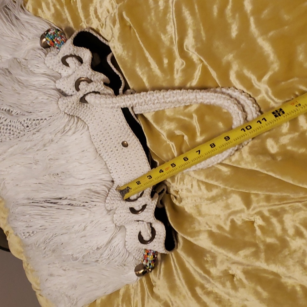 Elliott Mann unique fringe bag in white - Picture 9 of 10